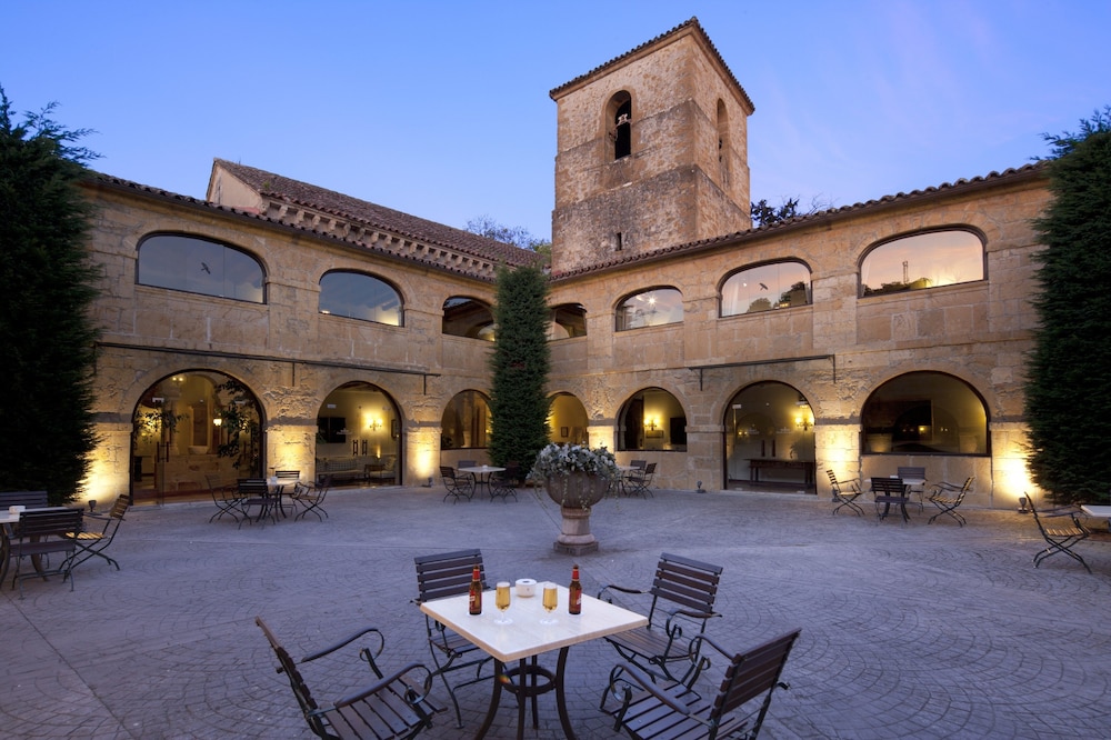 Parador De Cangas De Onis 5/73