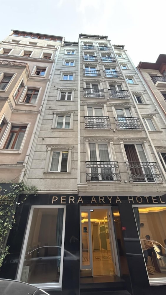 Pera Arya Hotel 4/71