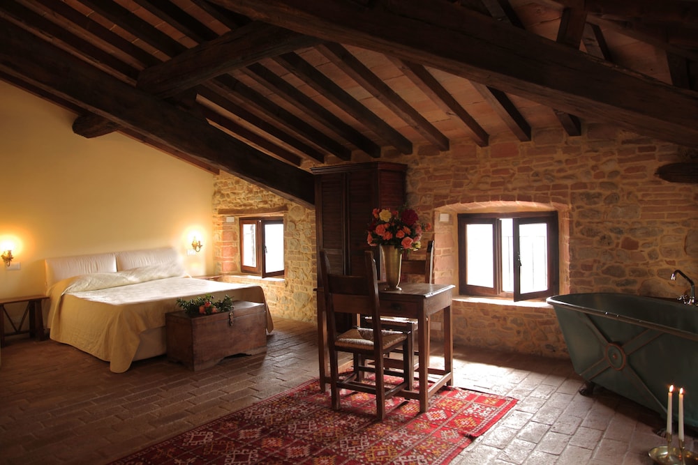 Antico Borgo Di Tabiano Castello 33/36