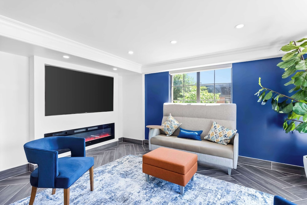 Best Western Schaumburg - O’Hare NW 27/43