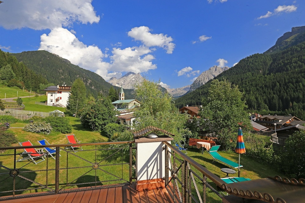 Hotel Cesa Tyrol 64/71