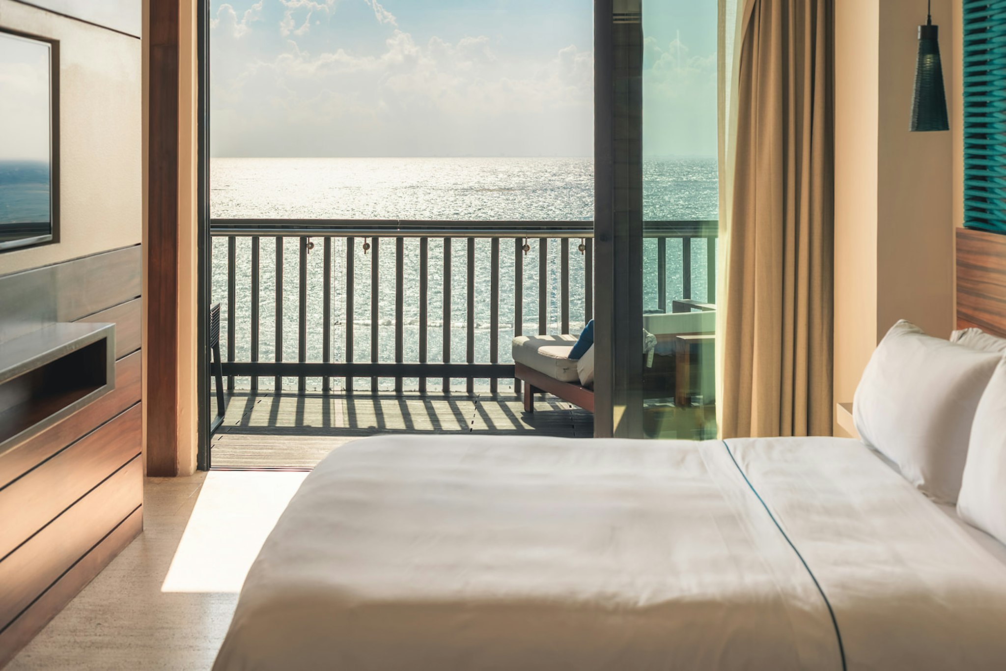 Horizon, Suite
