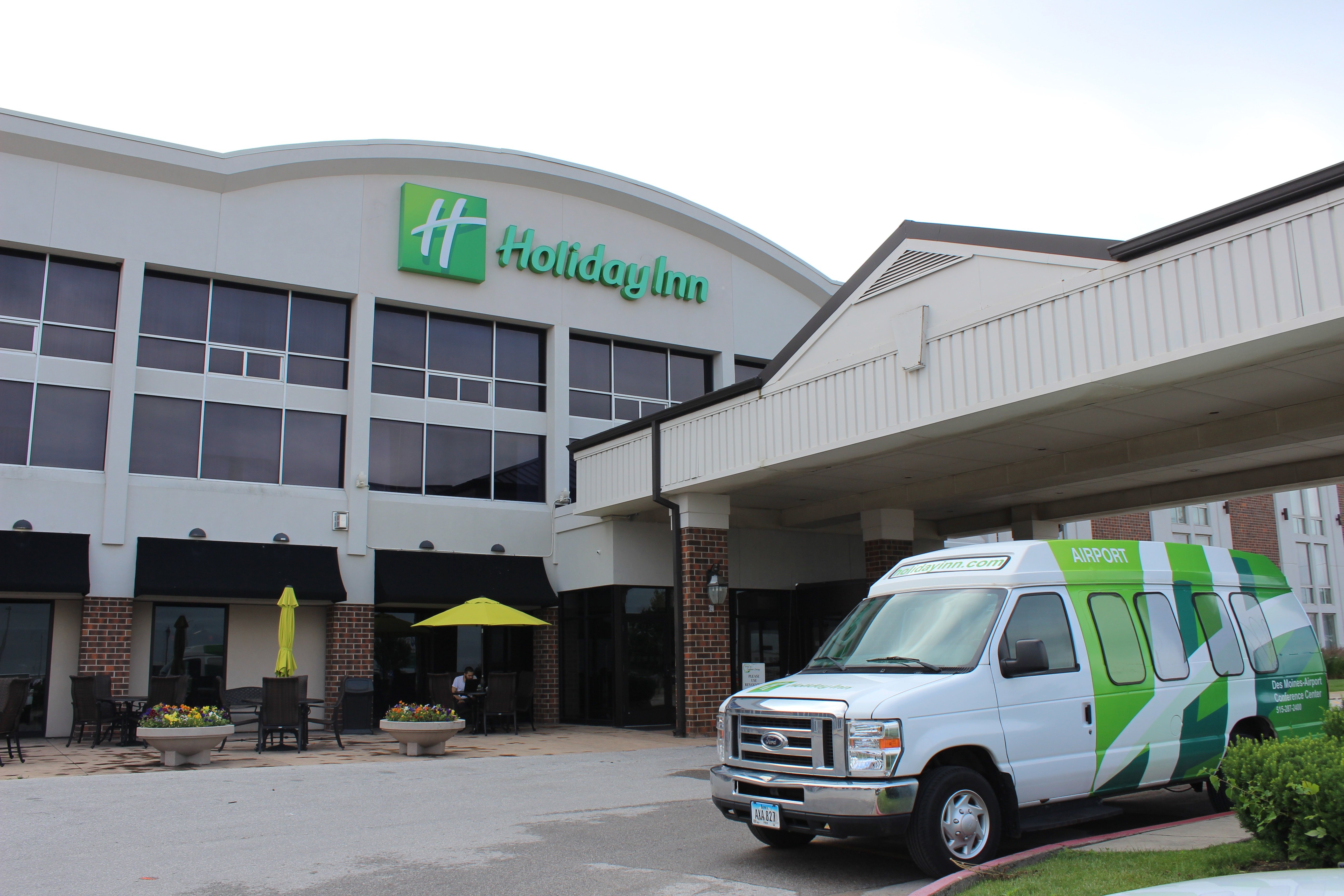 Holiday Inn Des Moines Airport Conf Center 70/79