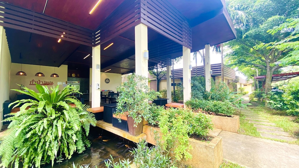 Kuapa Resort 50/52