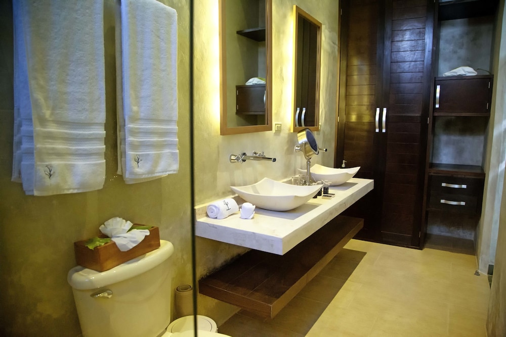 Ya'ax Hotel Boutique 59/74