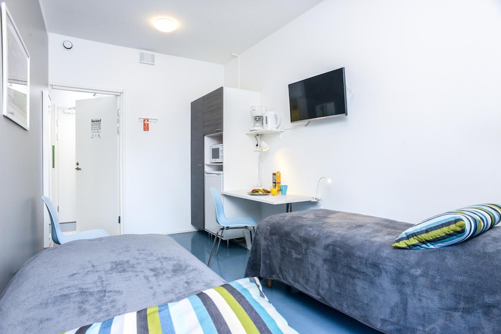 FORENOM HOSTEL VANTAA AVIAPOLIS 10/27