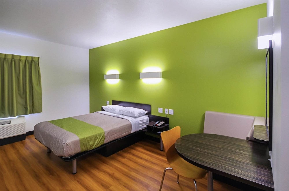 Days Inn by Wyndham South Bend /Notre Dame 14/35