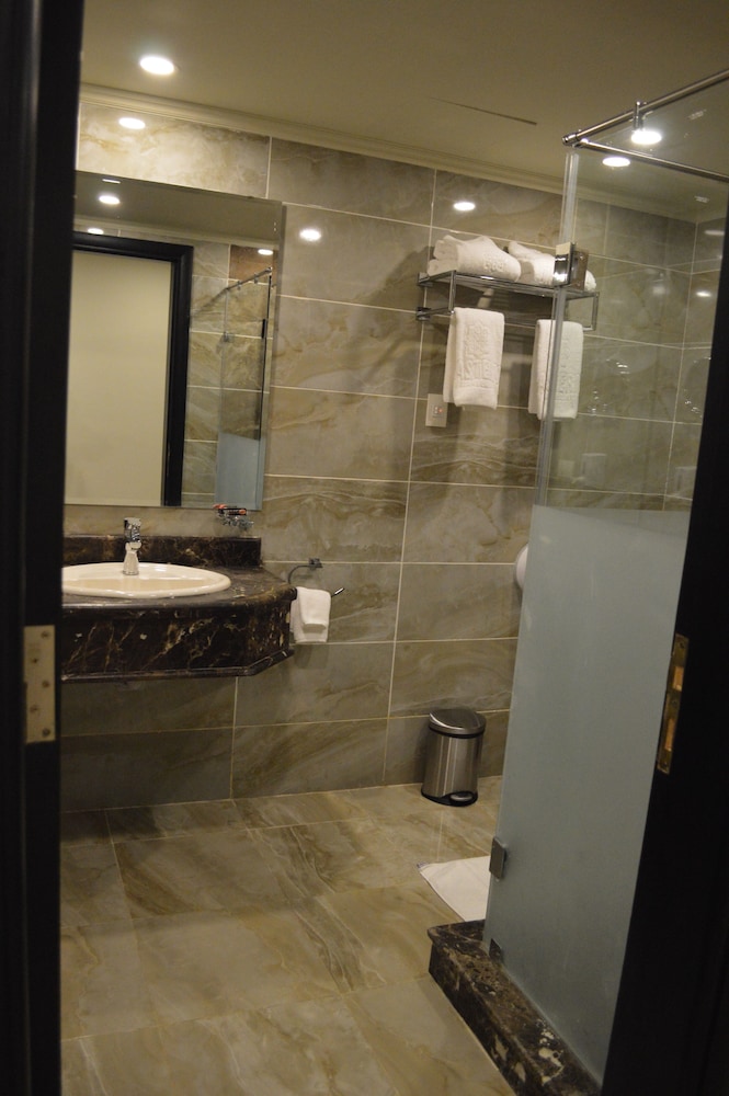 Eastern Al Montazah Hotel 32/66