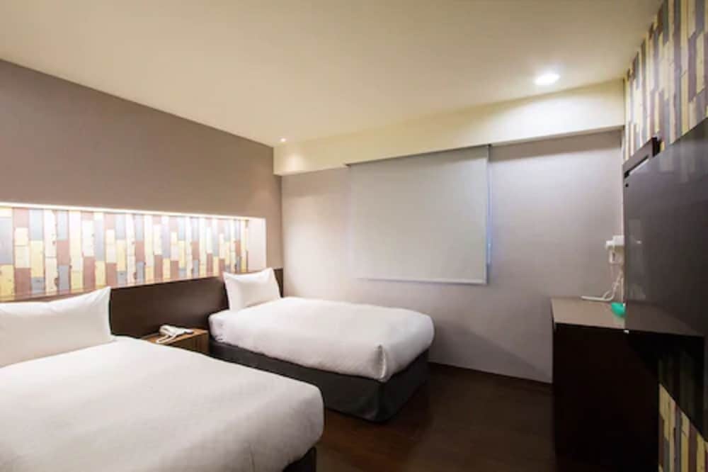 Vip Hotel 8/37