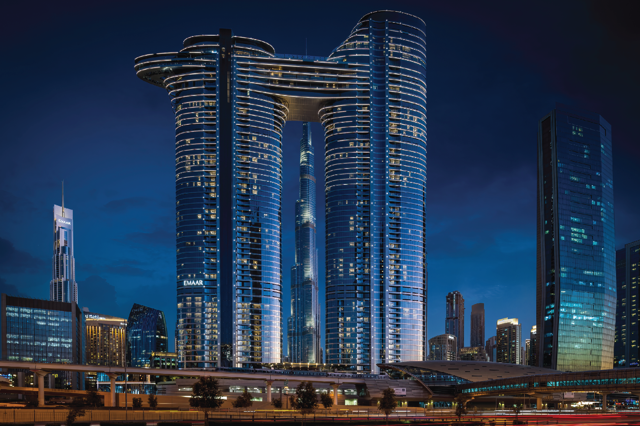 Premier, King Bed, Sky View
