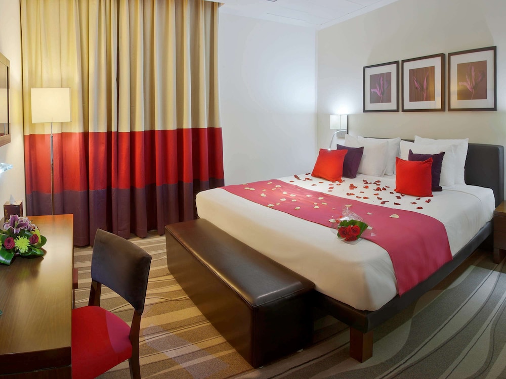 أجنحة نوفوتيل الرياض العليا(Novotel Suites Olaya Riyadh) 32/61