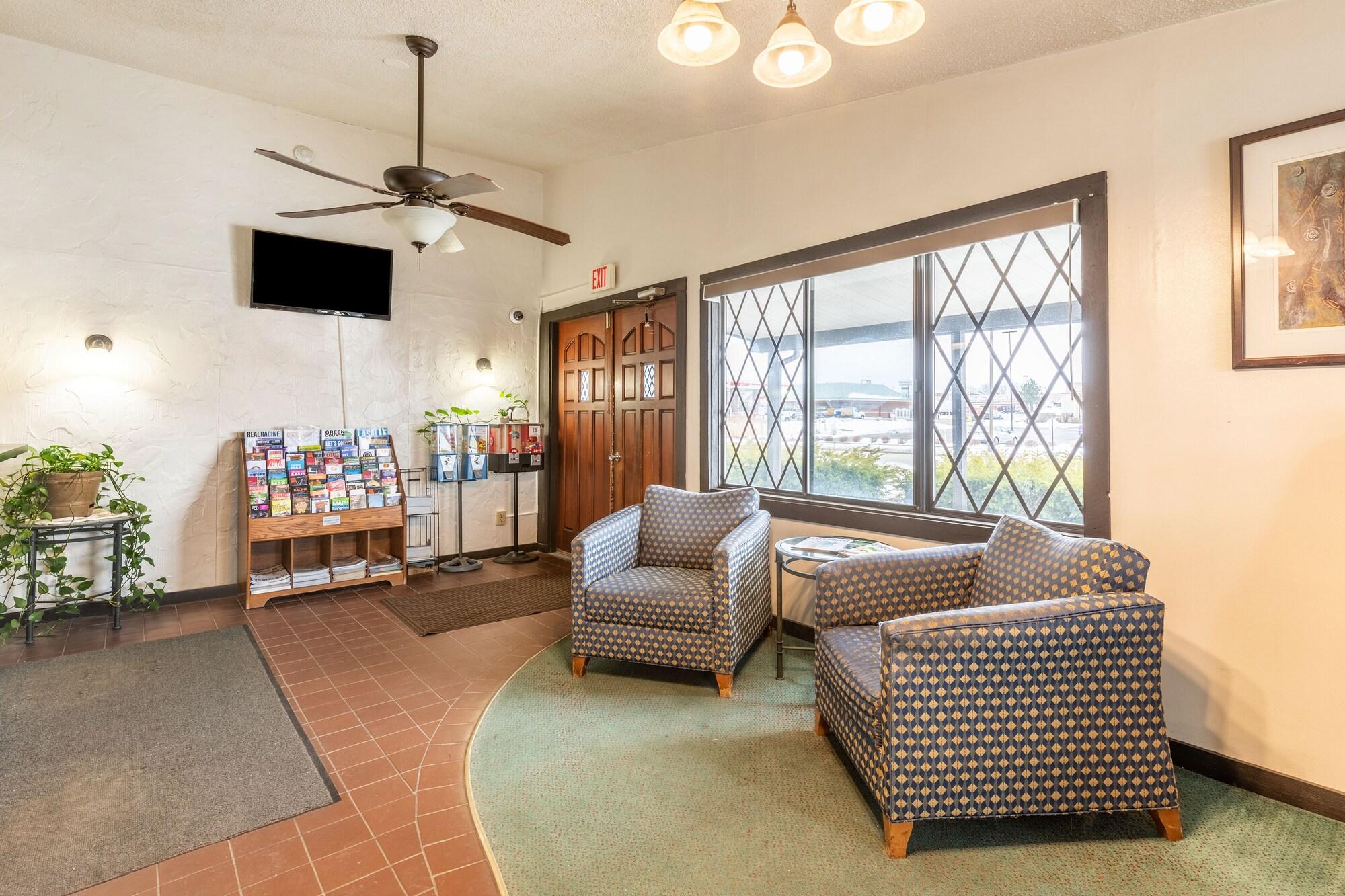 Rodeway Inn & Suites I-94 Kenosha 19/26