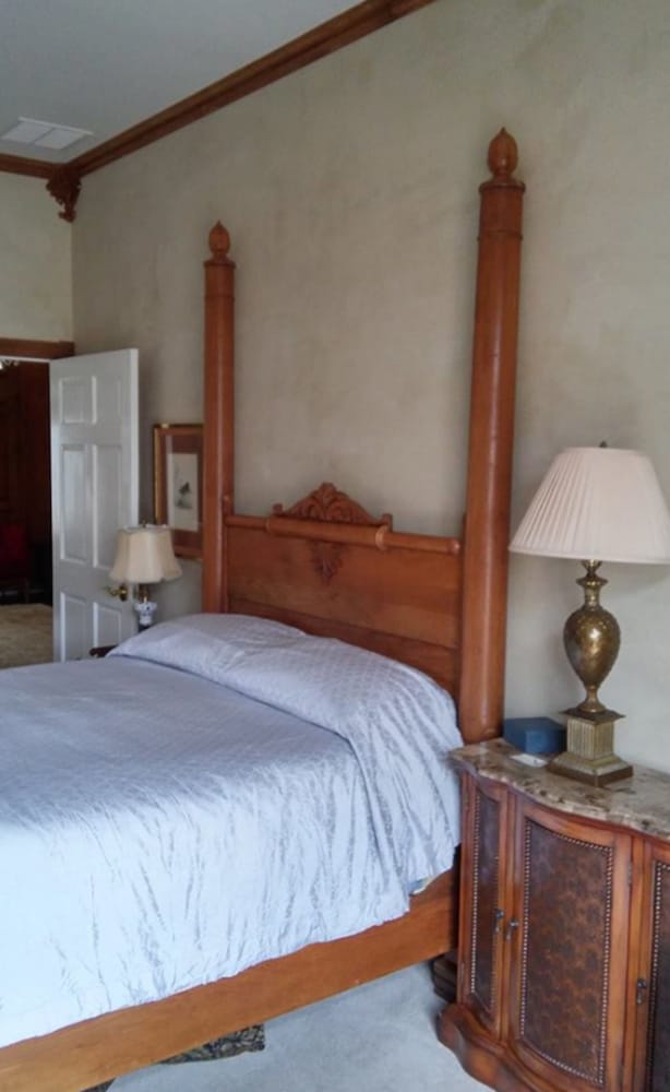 Inntiquity A Country Inn 22/50