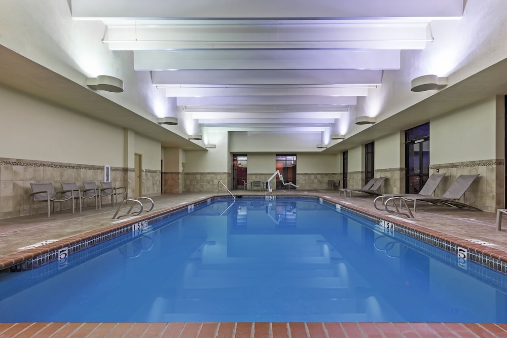 Holiday Inn Springdale/Fayetteville Area 24/50