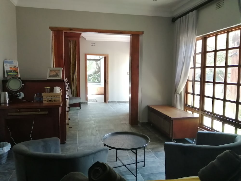 Ikamu's lodge 23/50