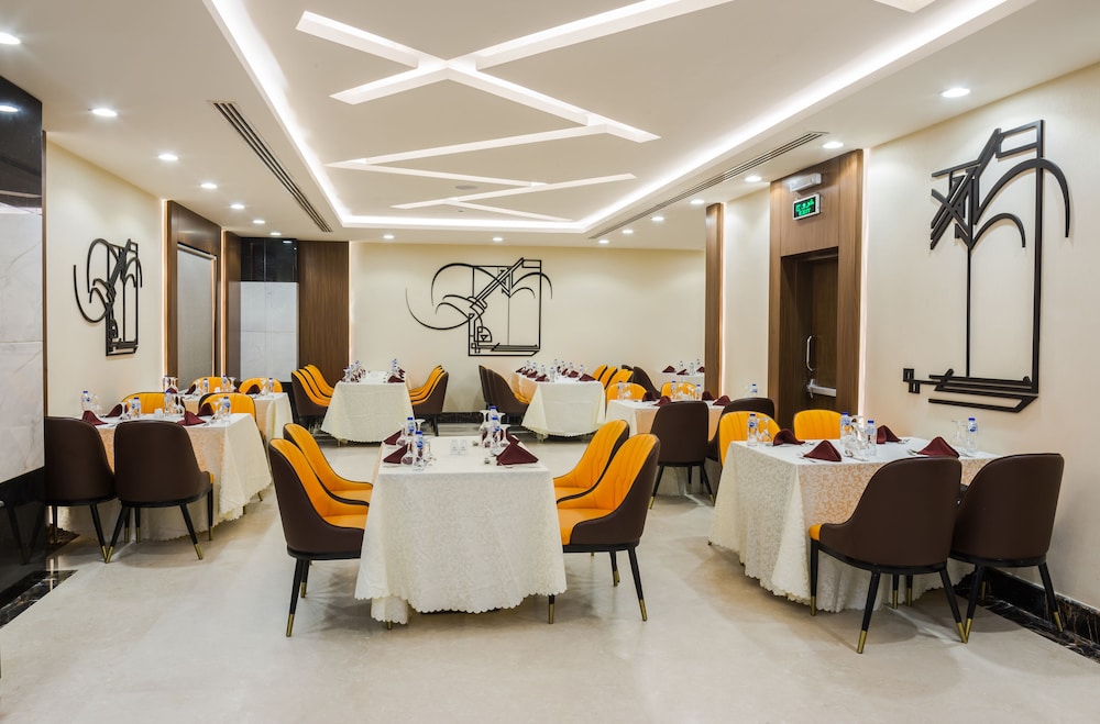 فندق نخبة الملقا(Al Malqa Elite Hotel) 41/49