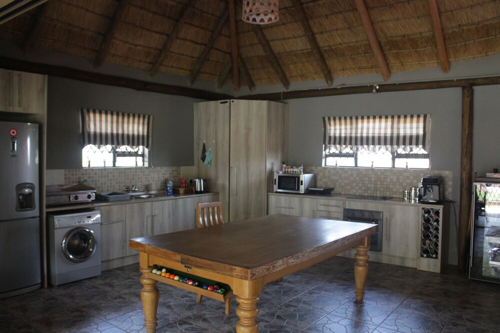 Mthembuskloof Country Lodge 6/37