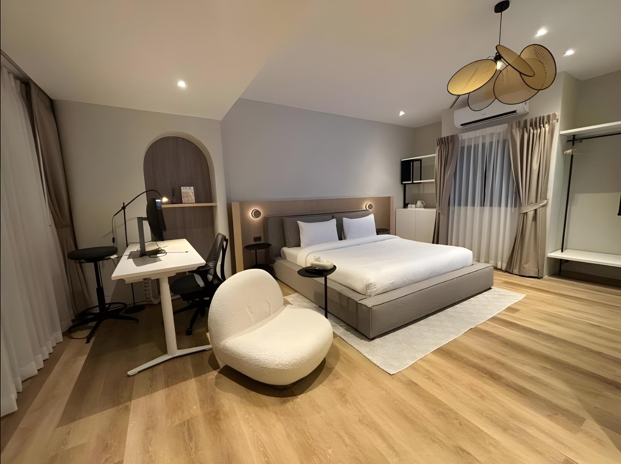 Connecting, Suite, Single Bed, Working Area