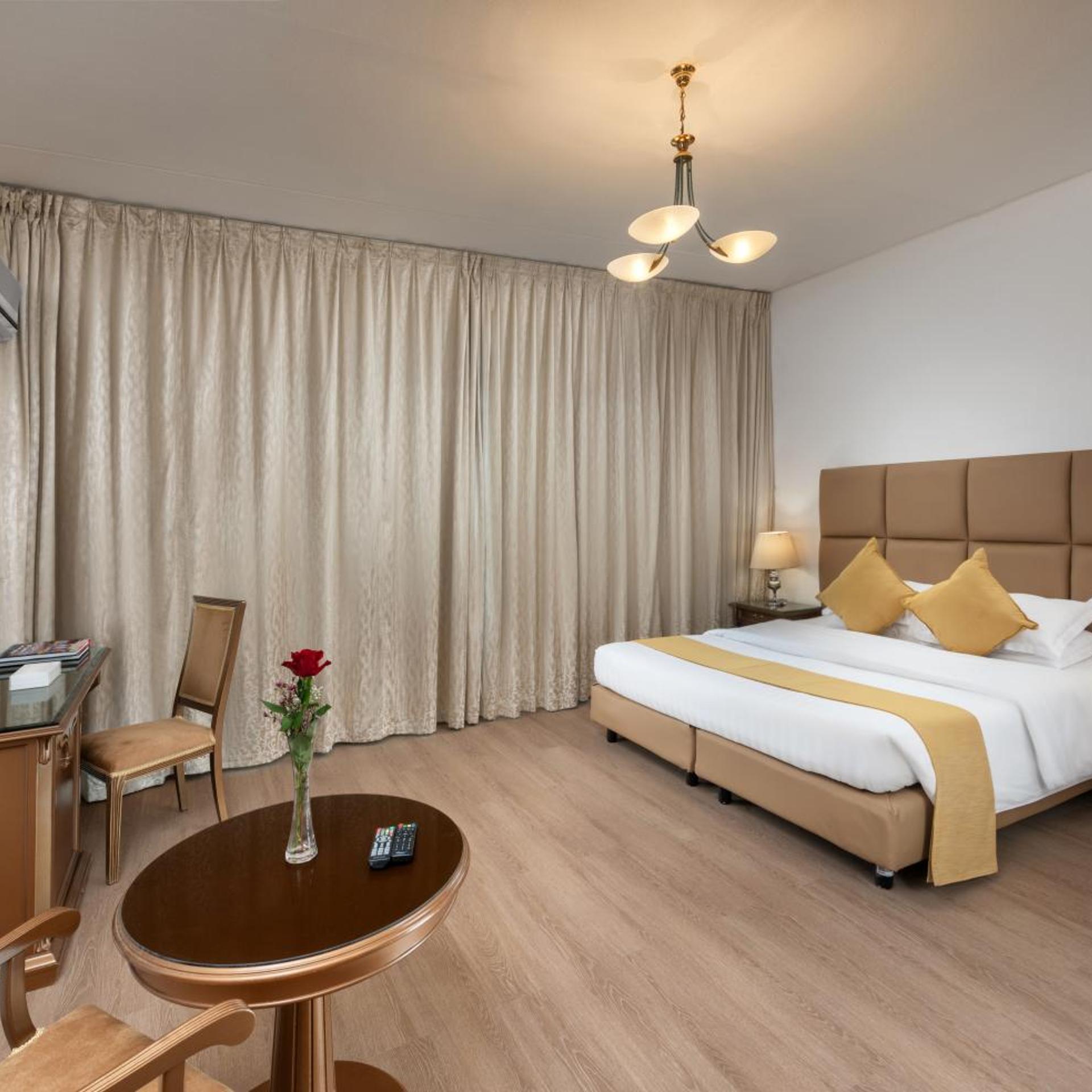 فندق المطار(Airport Hotel) 16/47