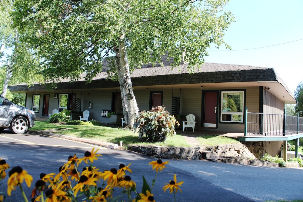 The Glen House Resort Ltd 18/31