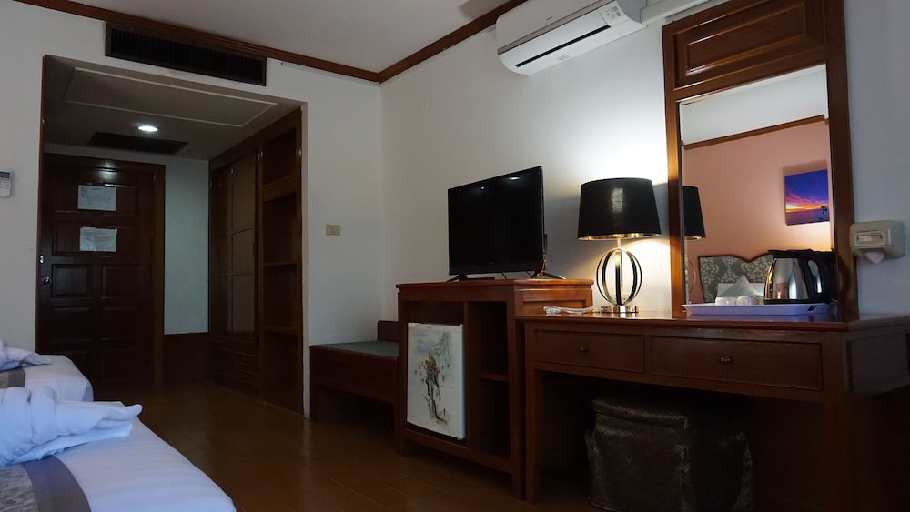 Wattana Park Hotel 19/42