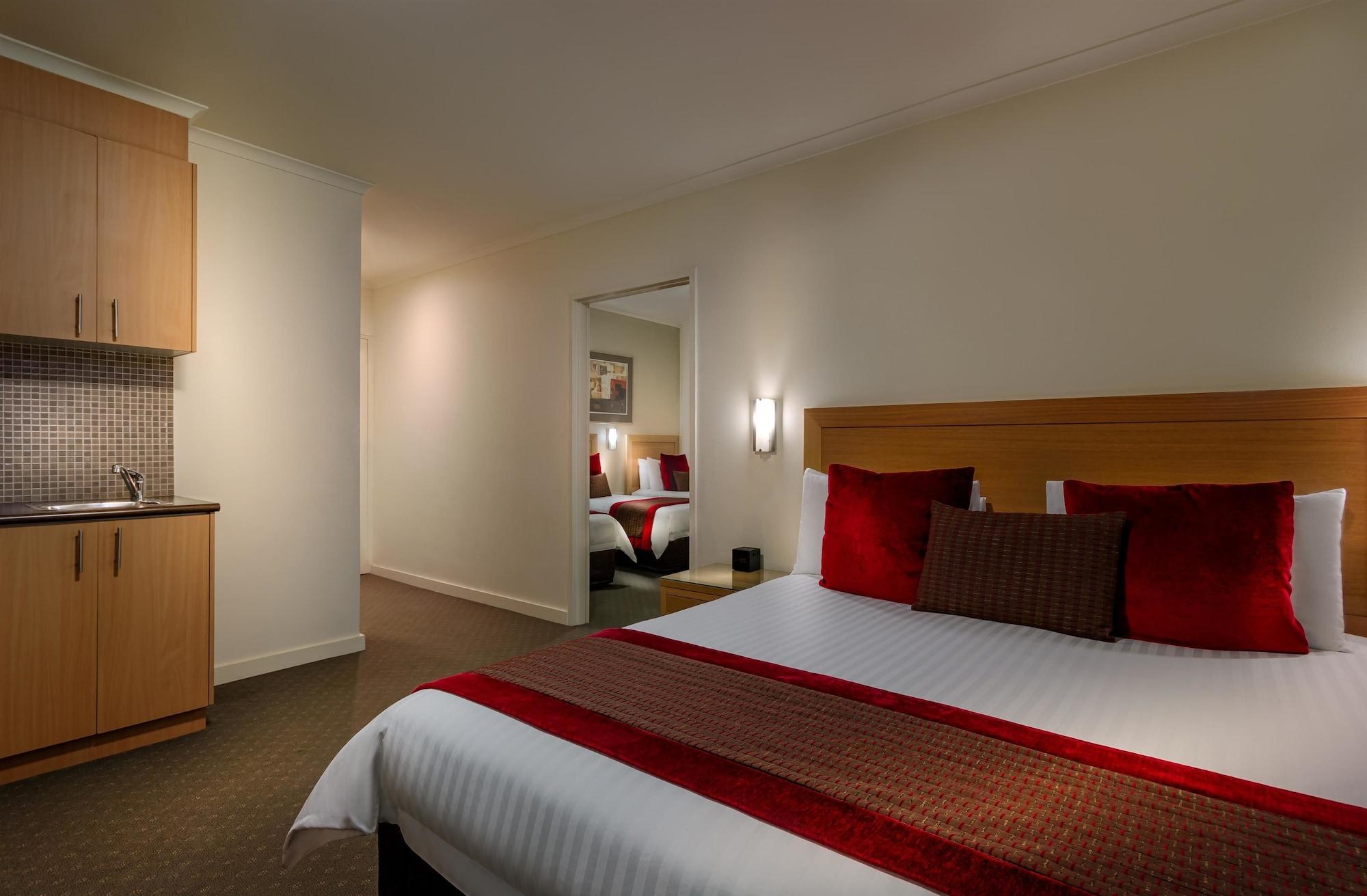 Apartment, Multiple Beds