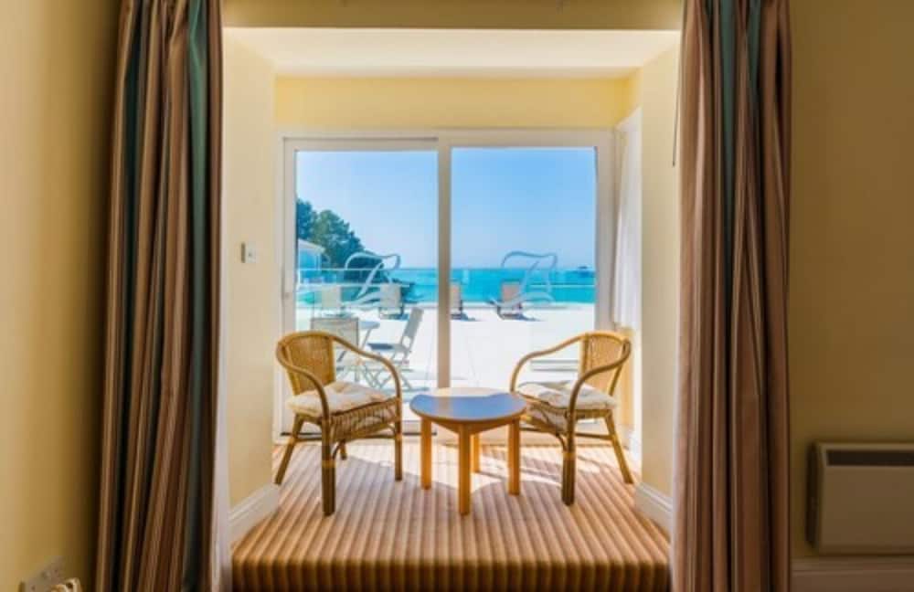 Biarritz Hotel 37/50