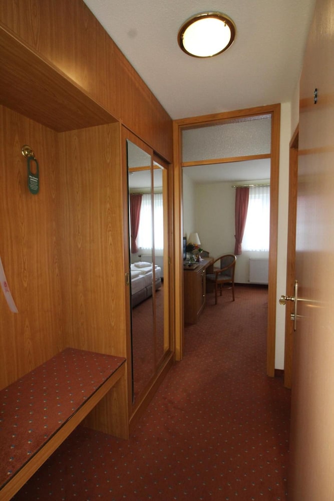 Hotel Weisser Schwan 14/34
