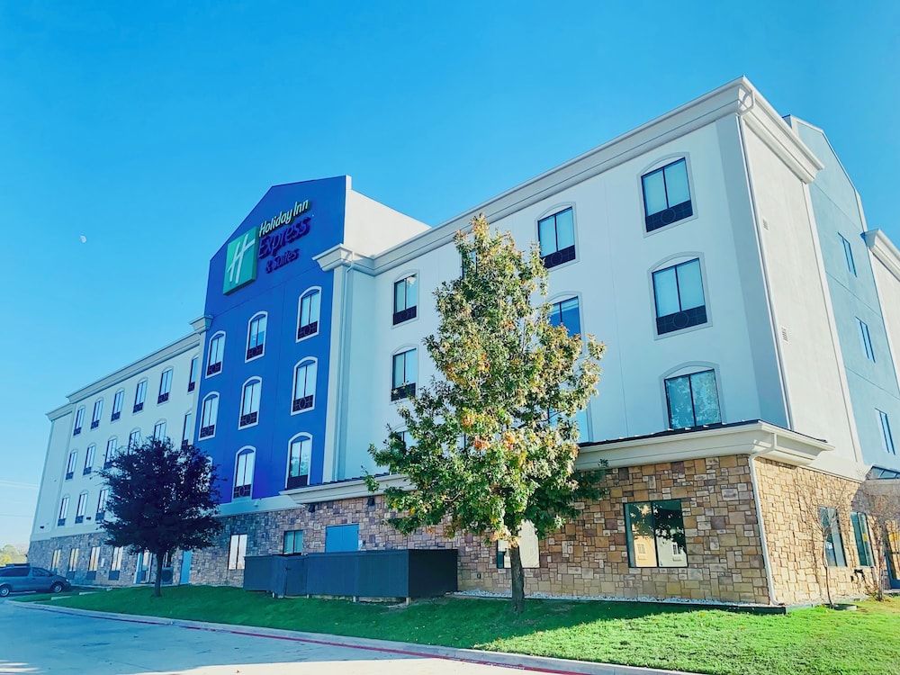 Holiday Inn Express Hotel And Suites Denton Unt Twu 4/68