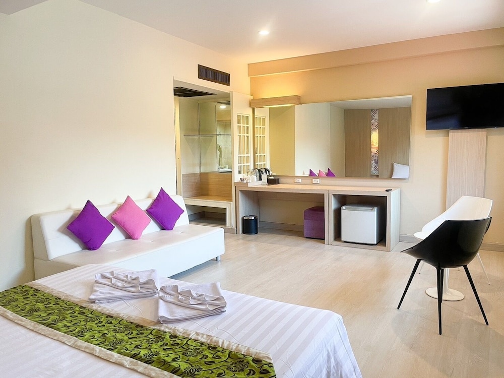Bunjongburi Hotel 17/50
