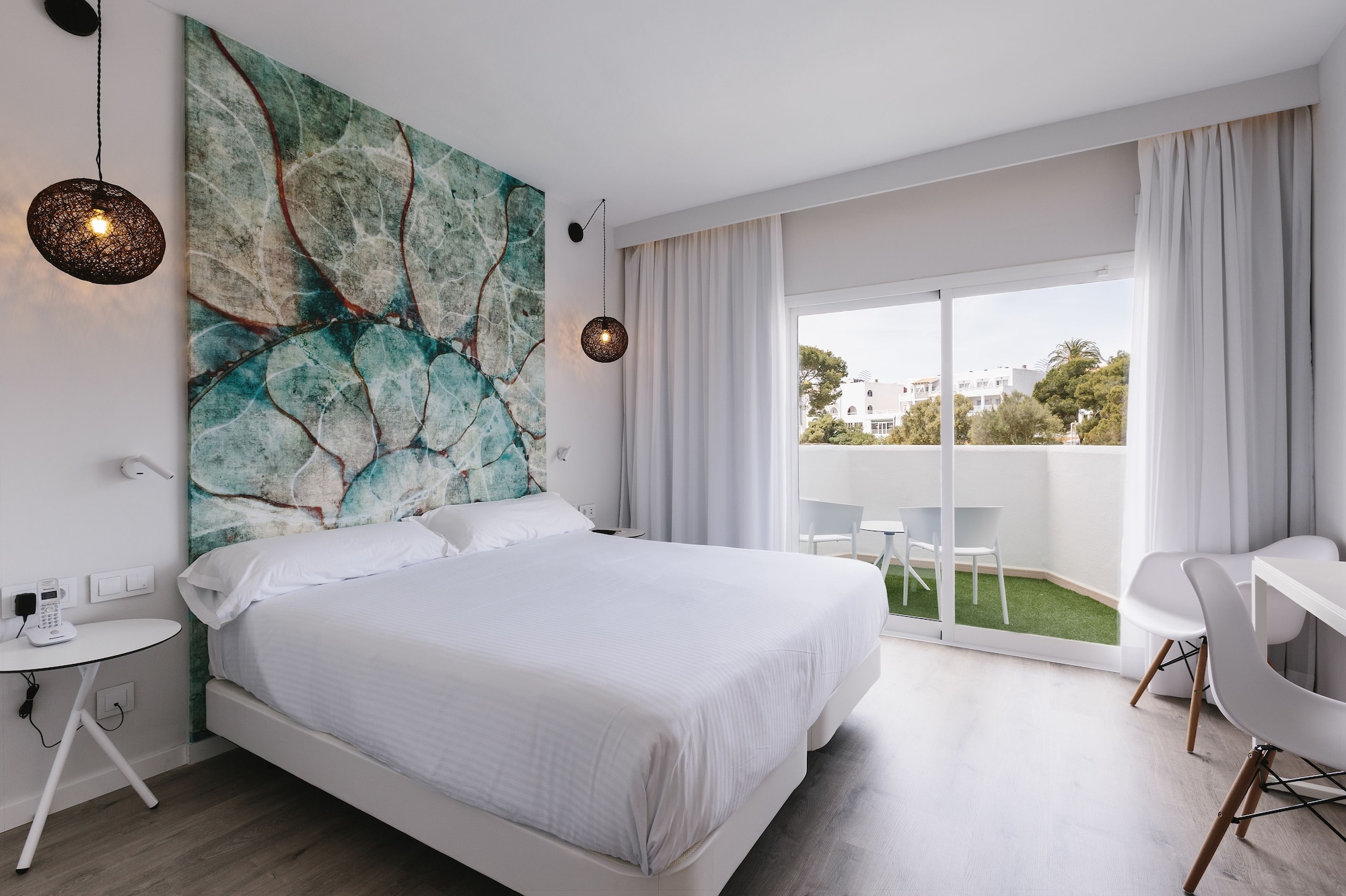 ROOM, DOUBLE BED, BALCONY