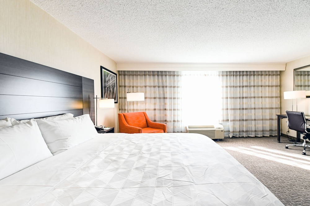Holiday Inn Charlottesville-Univ Area 24/59