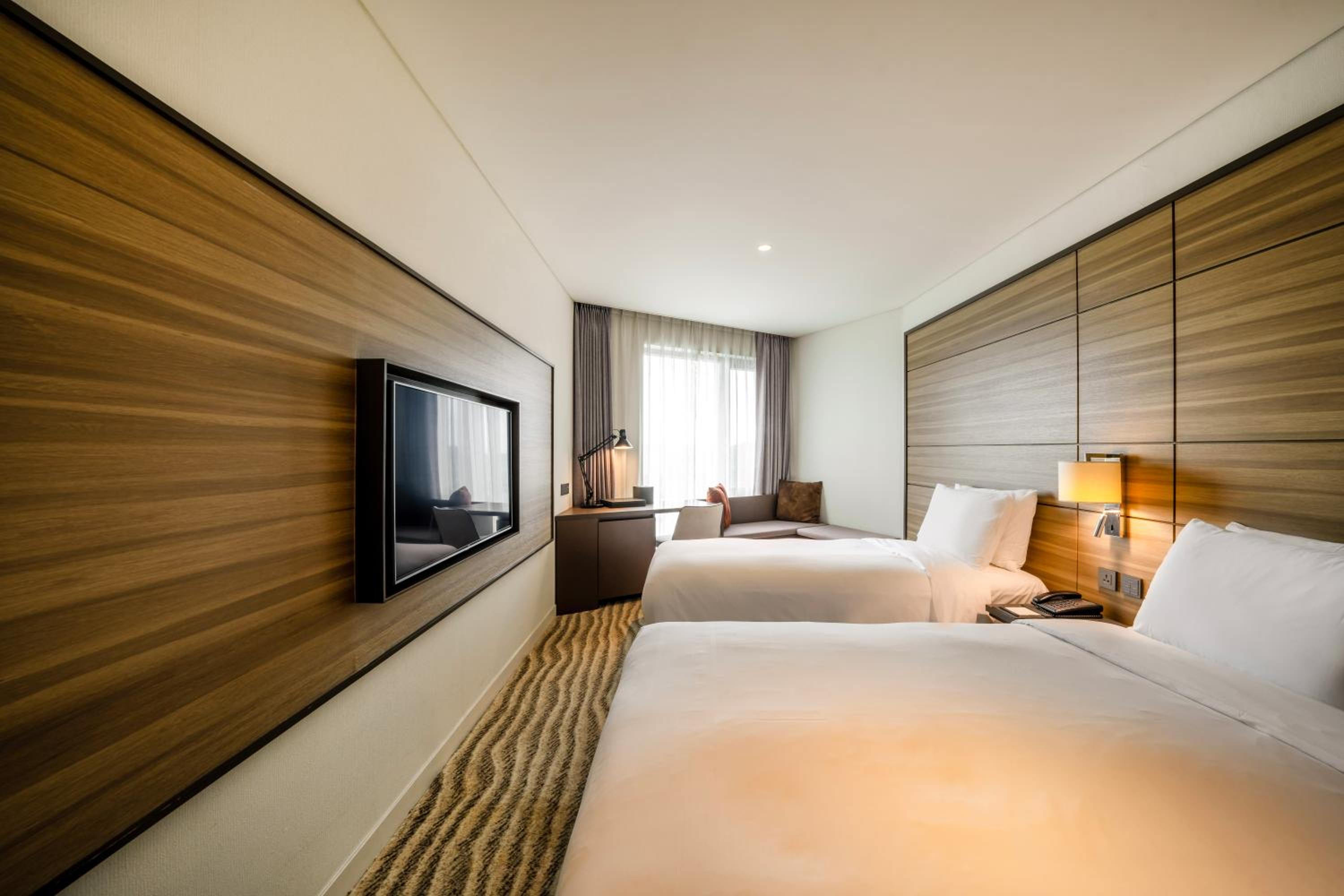 Premier, Family, Twin Beds, with Pool