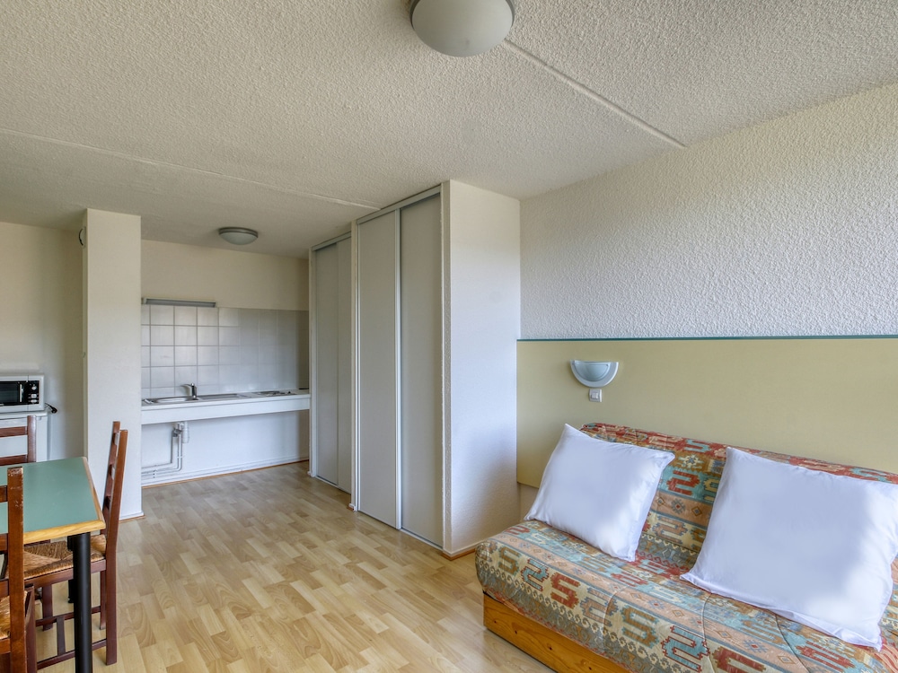 Residence Vacanceole Le Domaine de Confolant 18/62