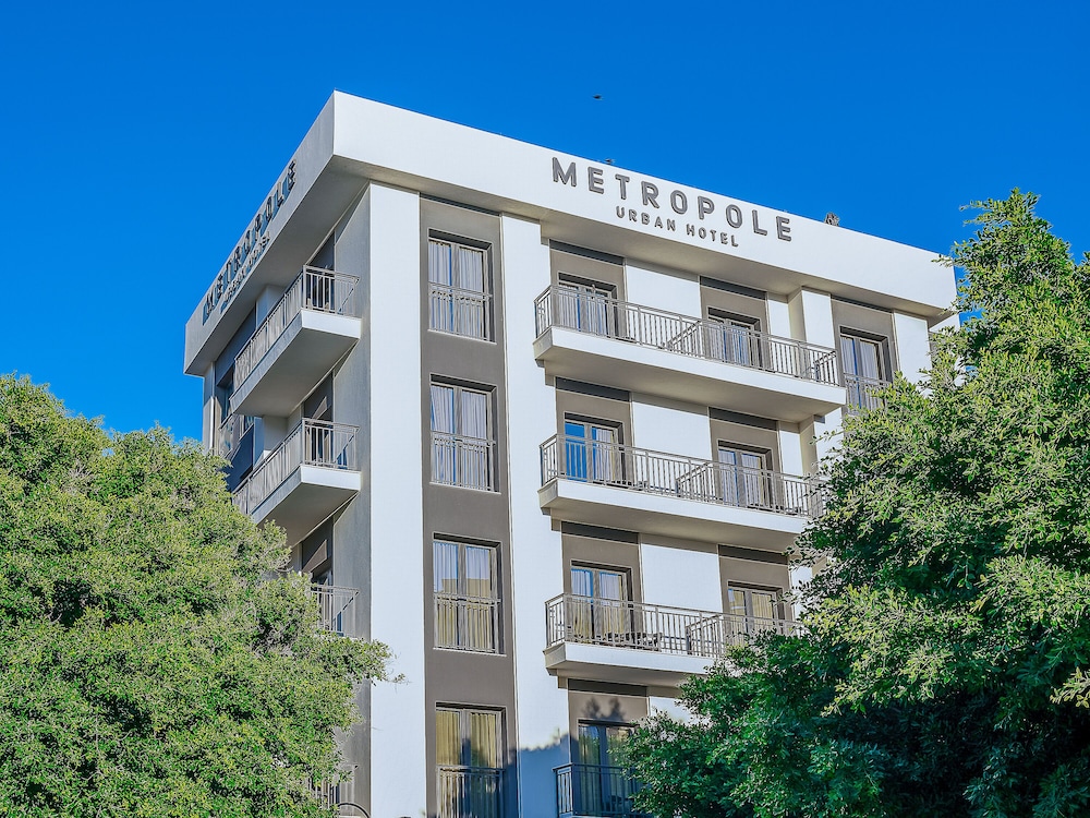 Metropole Urban Hotel 2/68