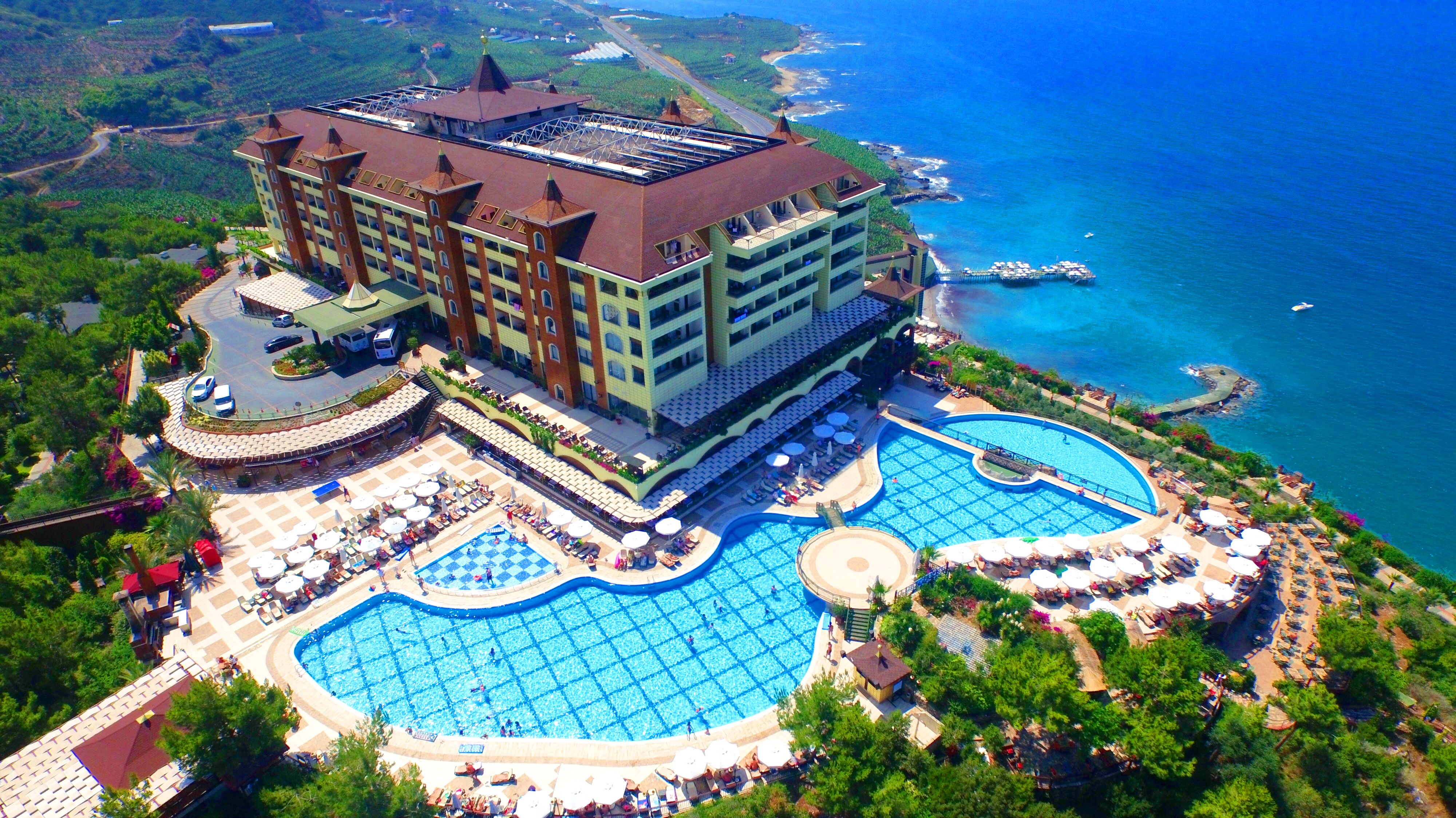 Utopia World Hotel 1/50