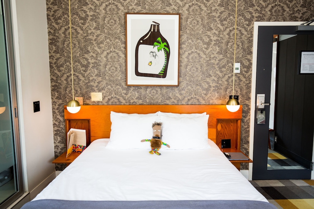 The Drake Hotel 15/66