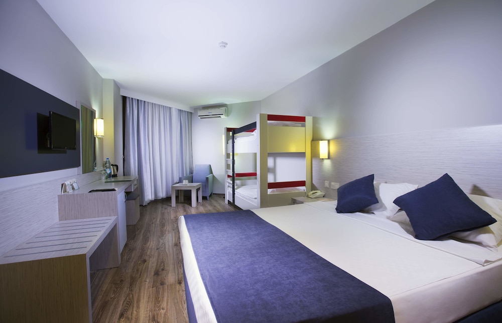 Washington Resort and Spa (x Aska) 15/50
