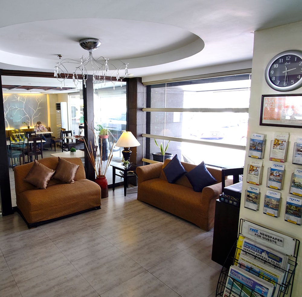 Fersal Hotel Neptune Makati 48/65