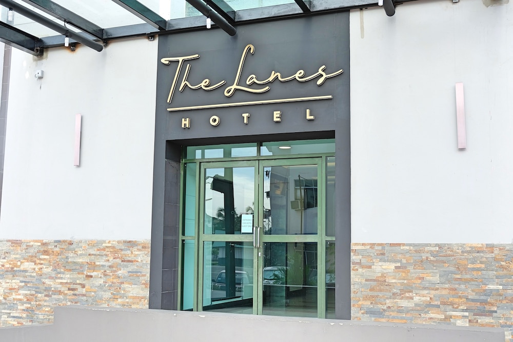 The Lanes Hotel 3/54
