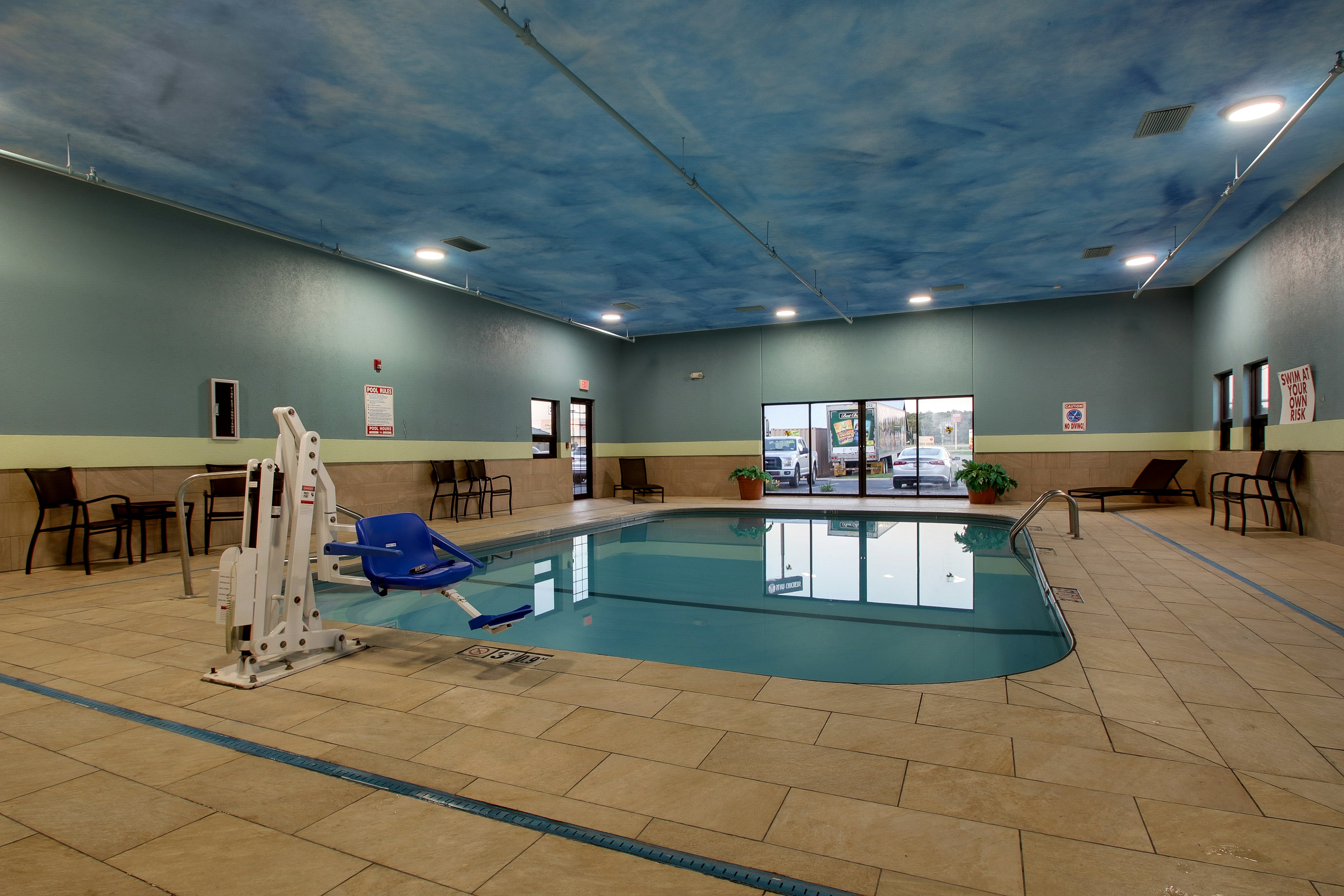 Holiday Inn Express Suites Lebanon 28/57