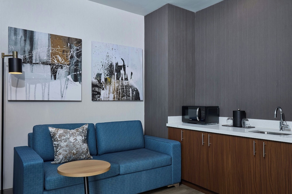 Courtyard by Marriott Denver Downtown West 7/41