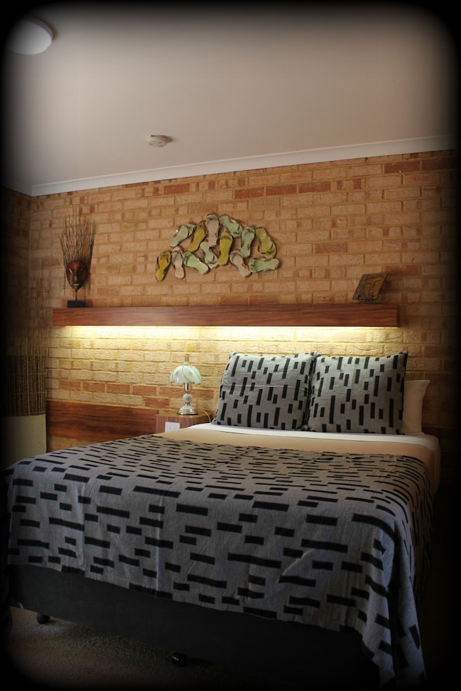 York Motel 22/58