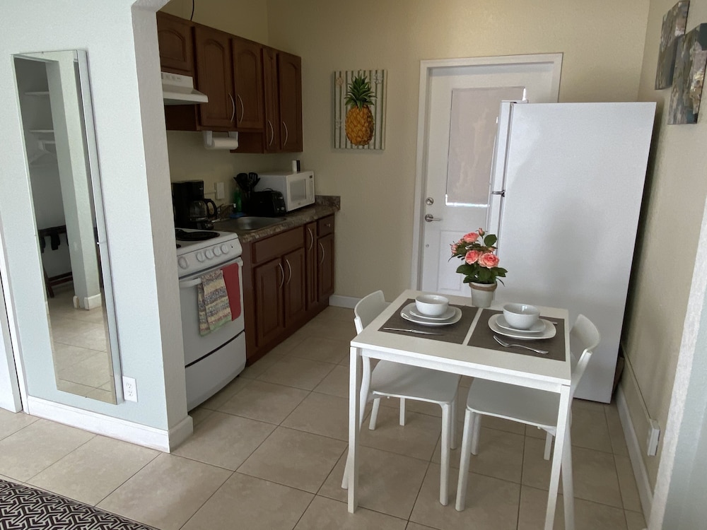 Coral Key Inn 52/71