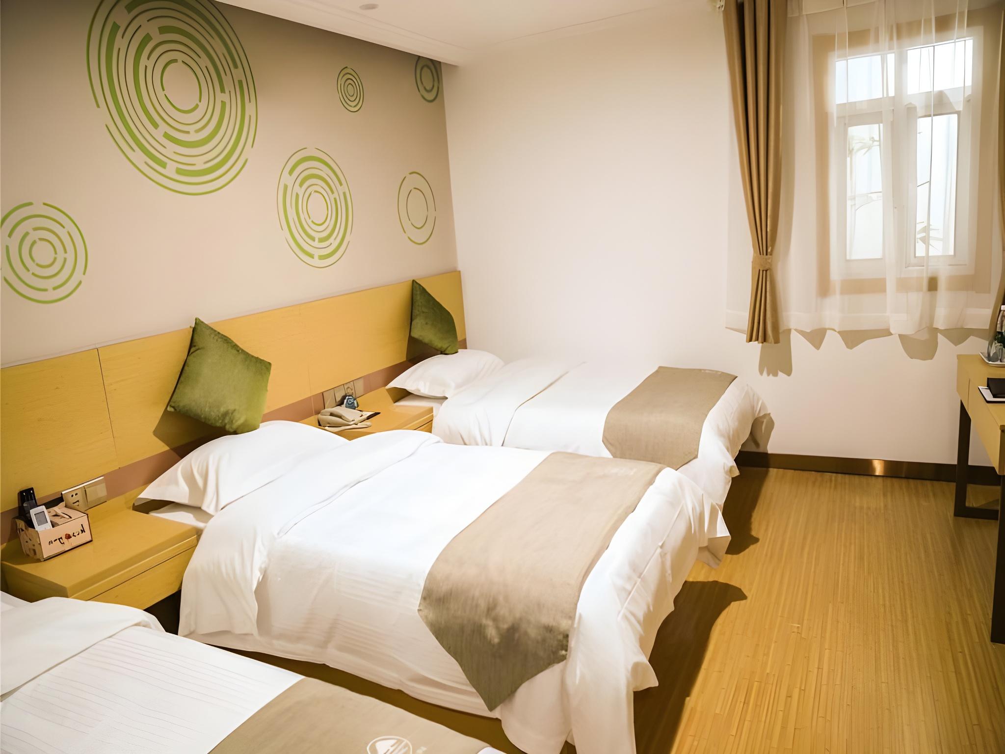 GUEST ROOM, TRIPLE