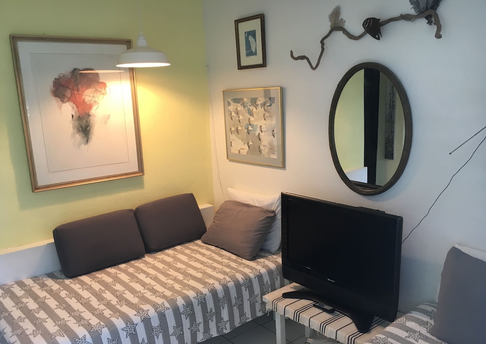 Sea Gate Hotel 24/50