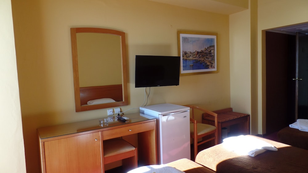 Cavo D Apos Oro Hotel 60/69