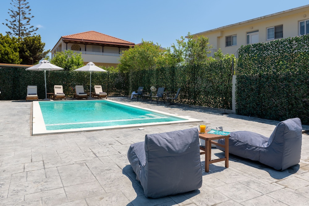 L&C Boutique Apartments 41/46