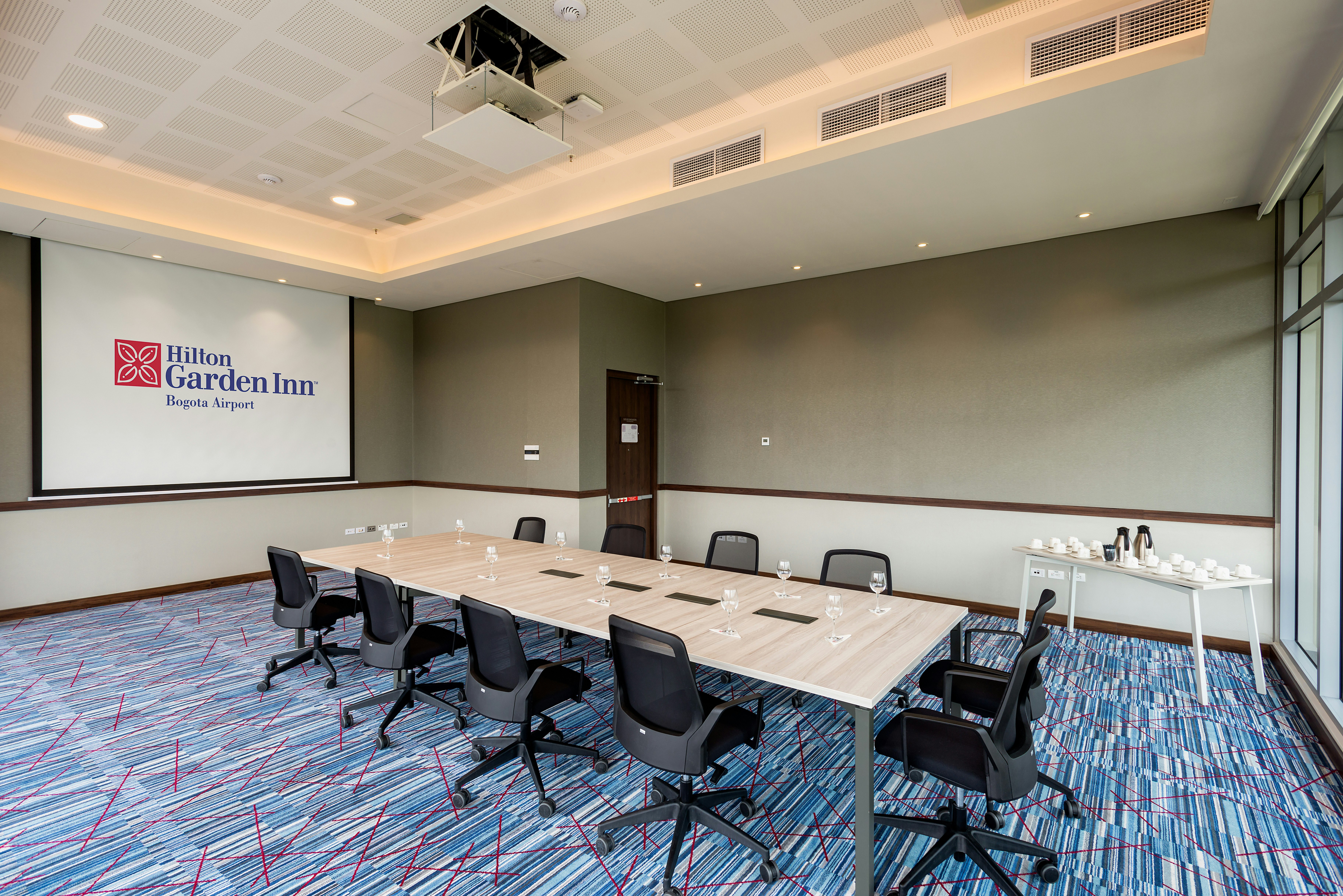 Hilton Garden Inn Bogota Airport 50/53