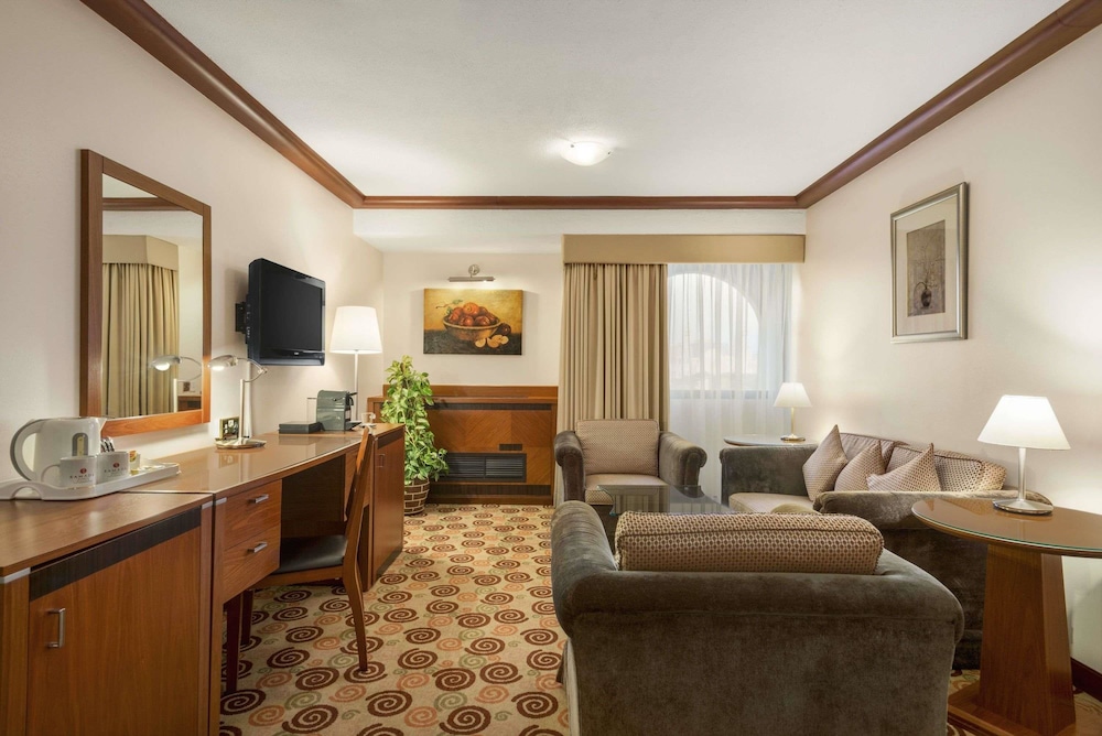 Ramada by Wyndham Bahrain 25/43